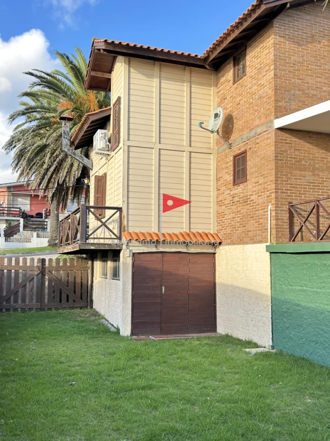 Casa ID.255 - Venta cabaña madera en Punta fría 2 dorm 2 baños excelente vista mar