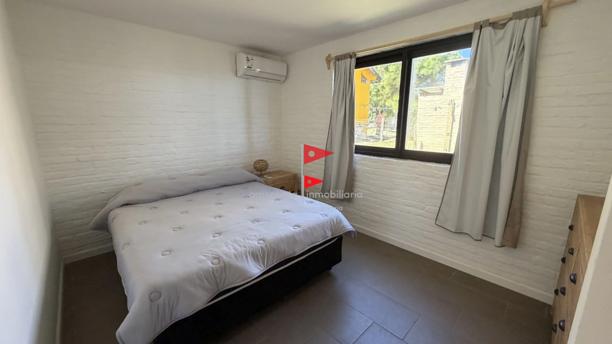 Casa ID.150 - Amplia Casa con 4 Dormitorios y Vista al Mar - Punta Colorada