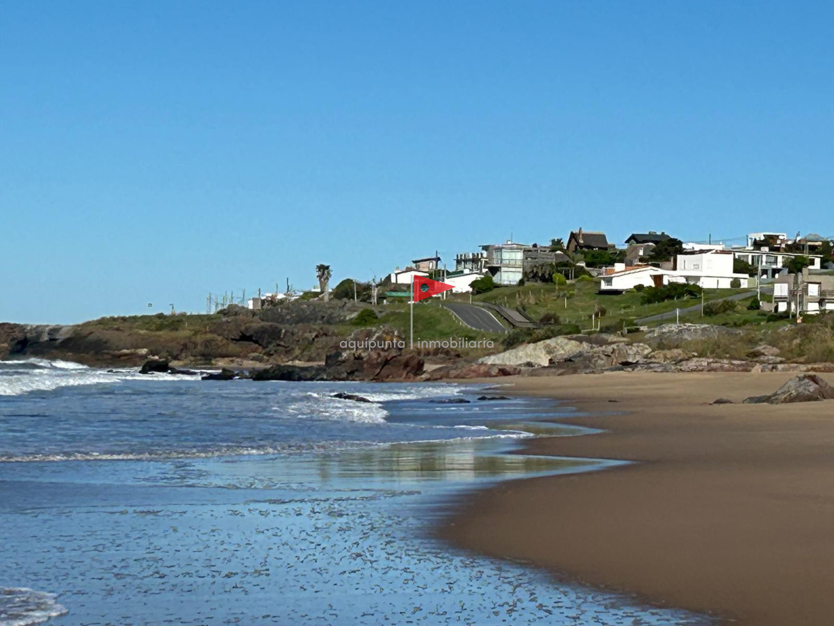 Casa ID.98 - Alquilo casa temporal 12 personas Punta Colorada 4 dorm 3 bañ piscina
