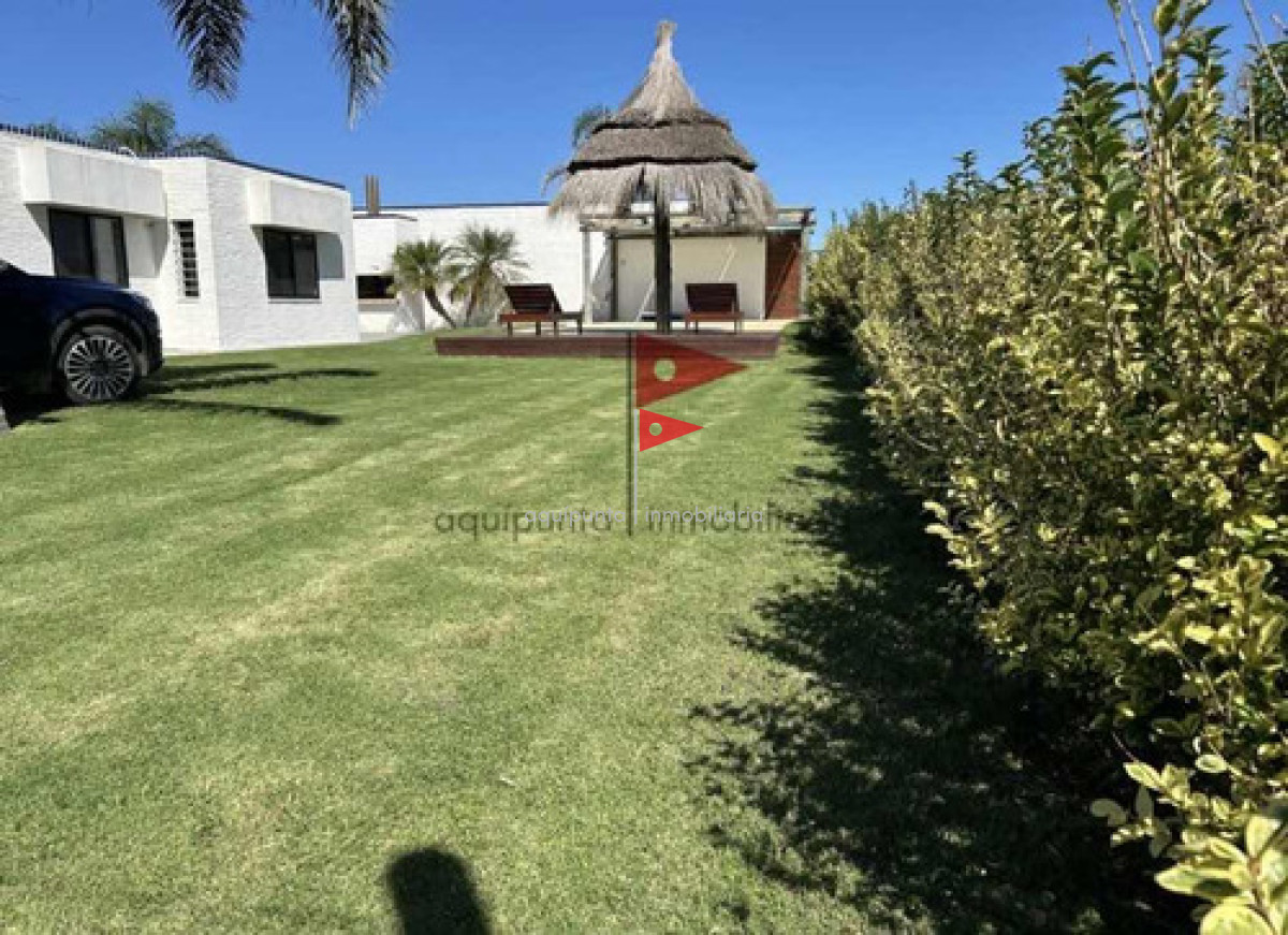 Casa ID.28 - Casa Alquiler 3 Dormitorios Punta Colorada