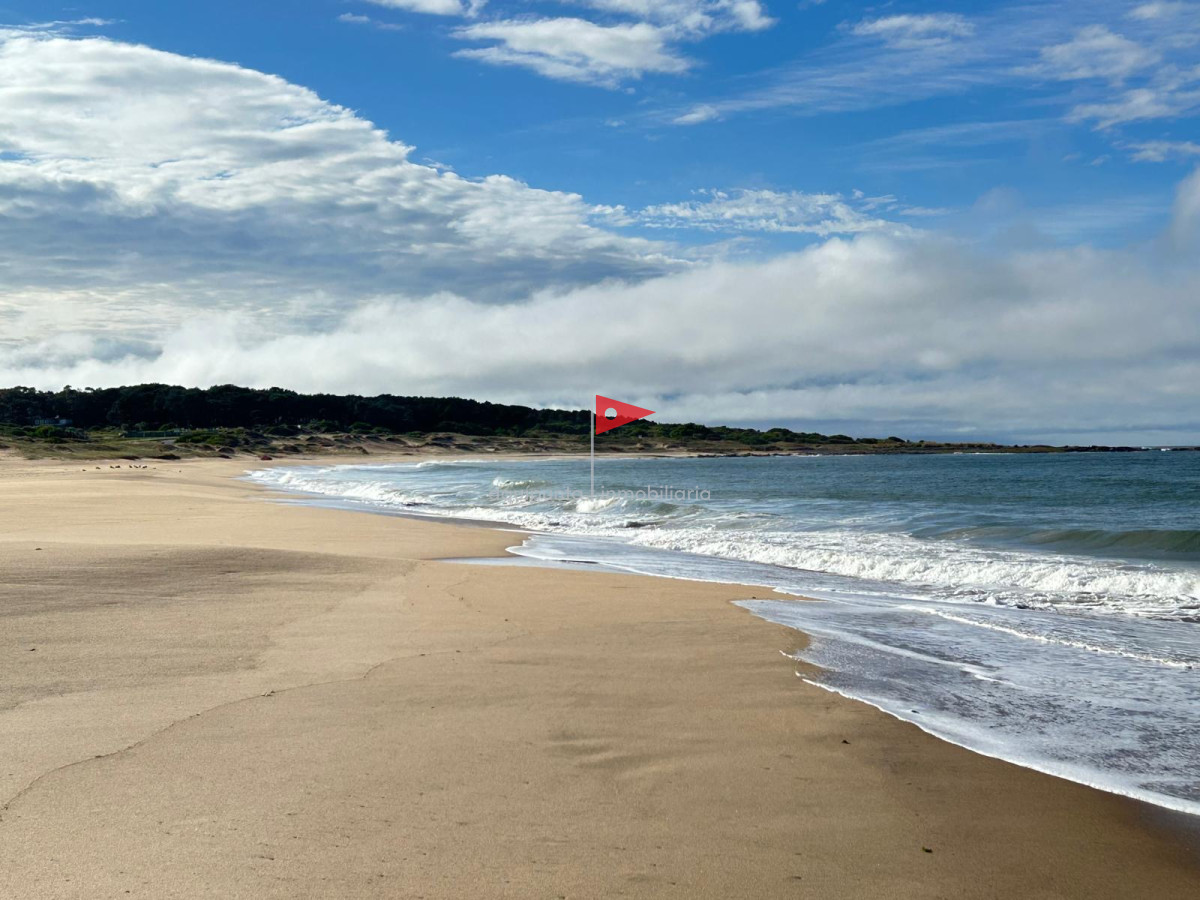 Casa ID.98 - Alquilo casa temporal 12 personas Punta Colorada 4 dorm 3 bañ piscina