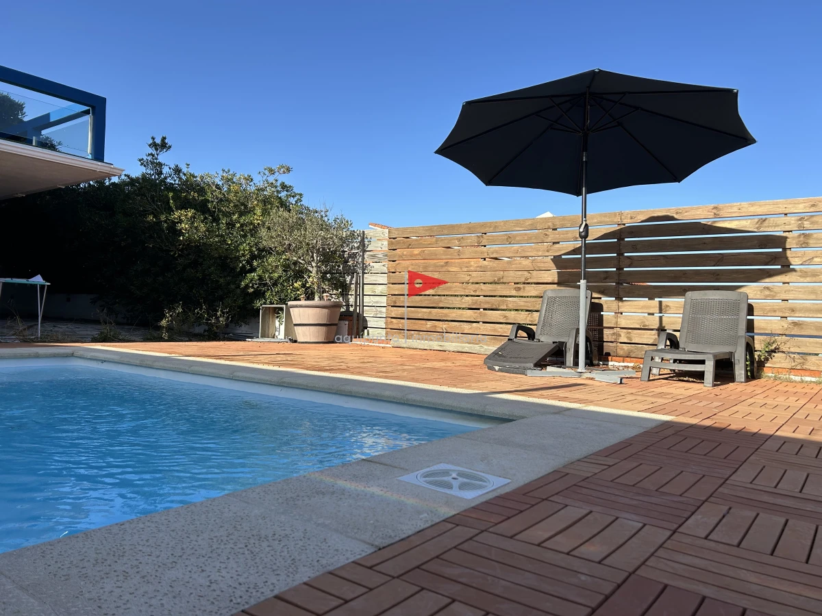 Casa ID.39 - Venta casa Punta Colorada 3 dormitorios piscina vista al mar