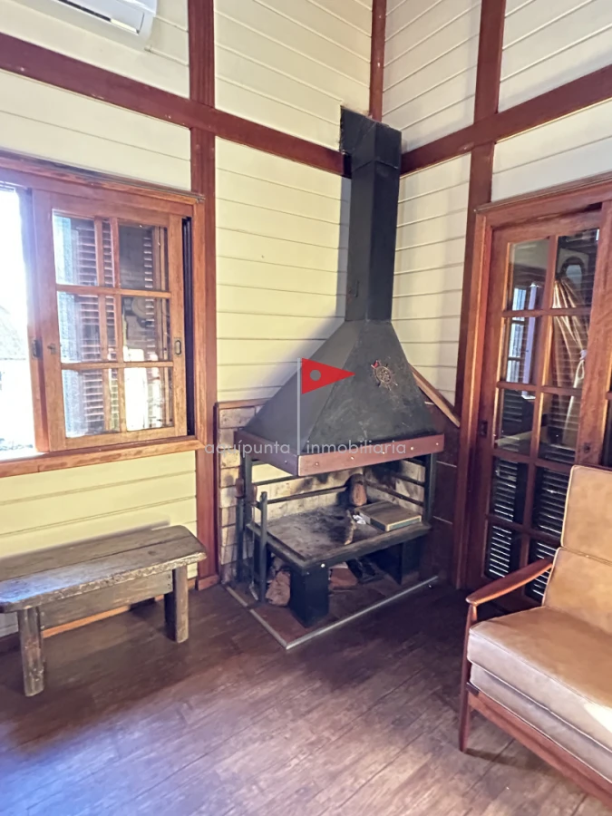 Casa ID.255 - Venta cabaña madera en Punta fría 2 dorm 2 baños excelente vista mar