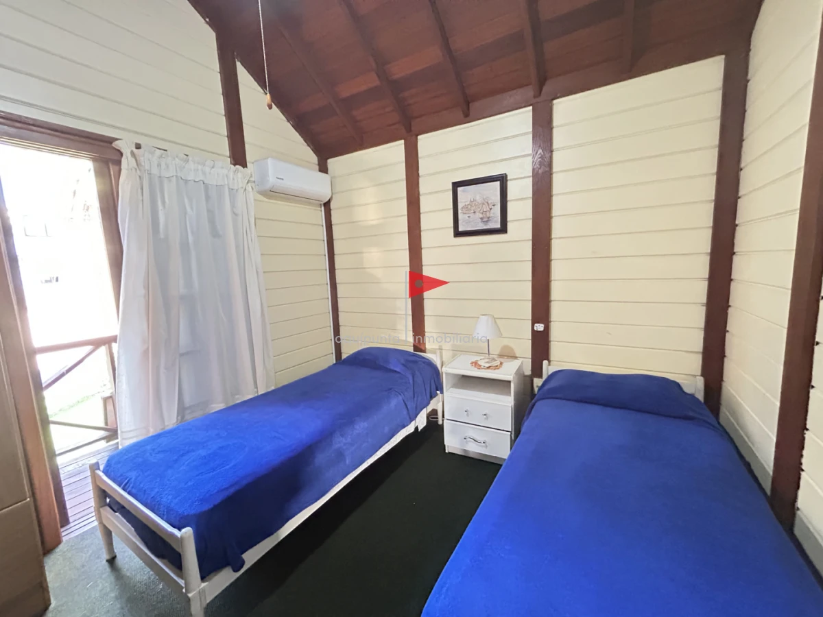 Casa ID.255 - Venta cabaña madera en Punta fría 2 dorm 2 baños excelente vista mar