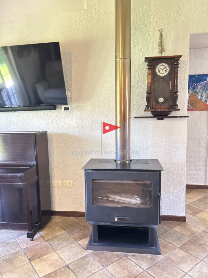 Casa ID.277 - Venta casa en Punta Colorada terreno independiente 