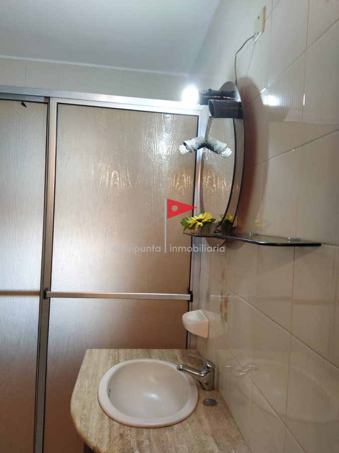 Casa ID.99 - Venta casa Piriapolis 5 dormitorios 3 baños barrio Country