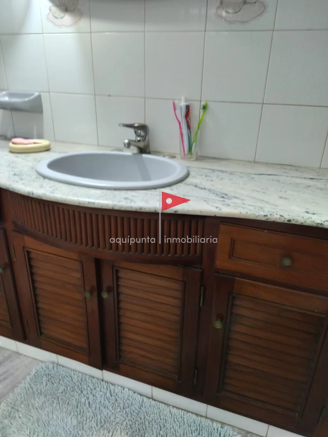 Casa ID.99 - Venta casa Piriapolis 5 dormitorios 3 baños barrio Country