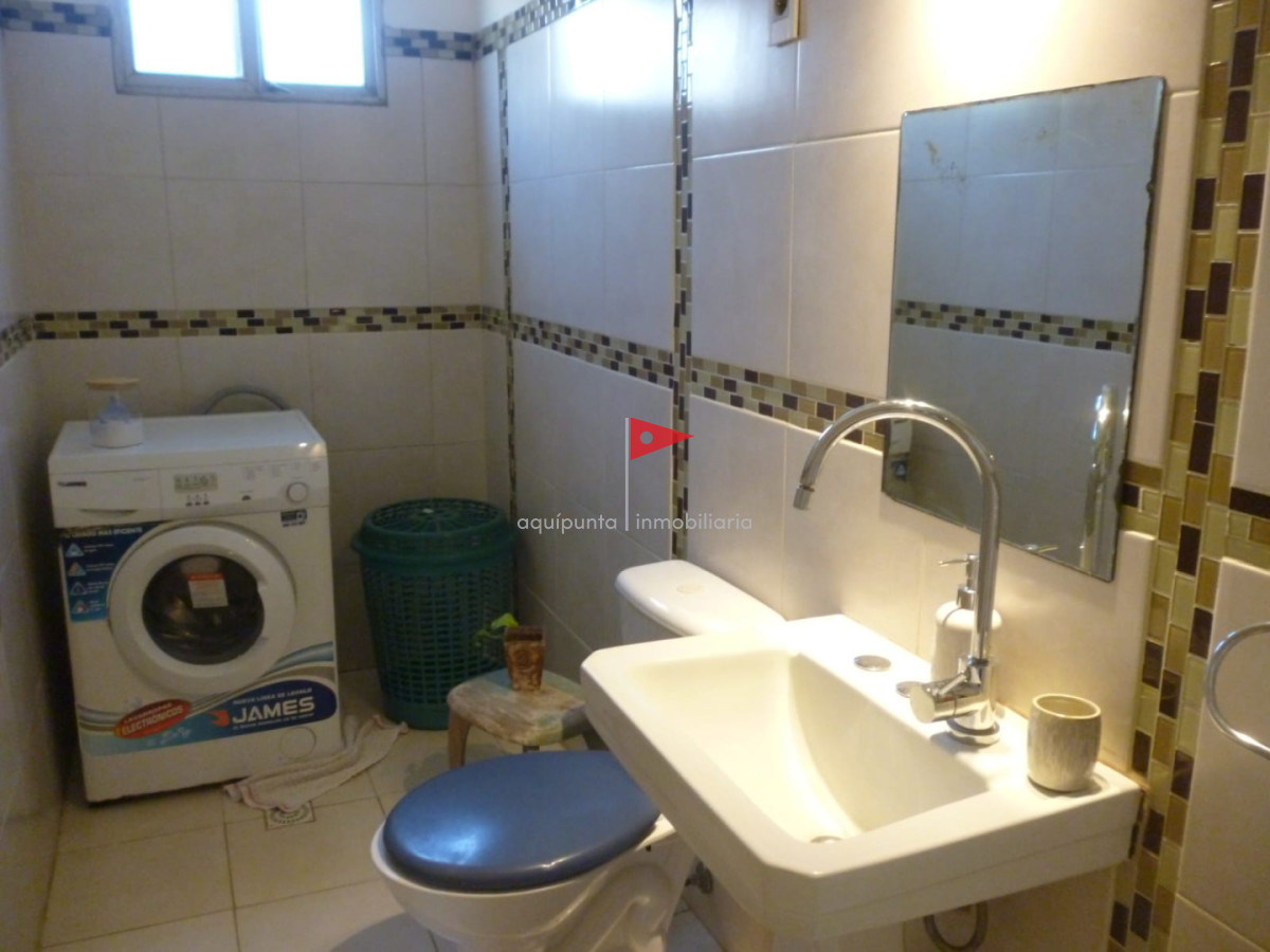 Casa ID.75 - Casa en alquiler temporal en Punta Colorada 3 dormitorios 2 baños muy cómoda y con sombra natural 