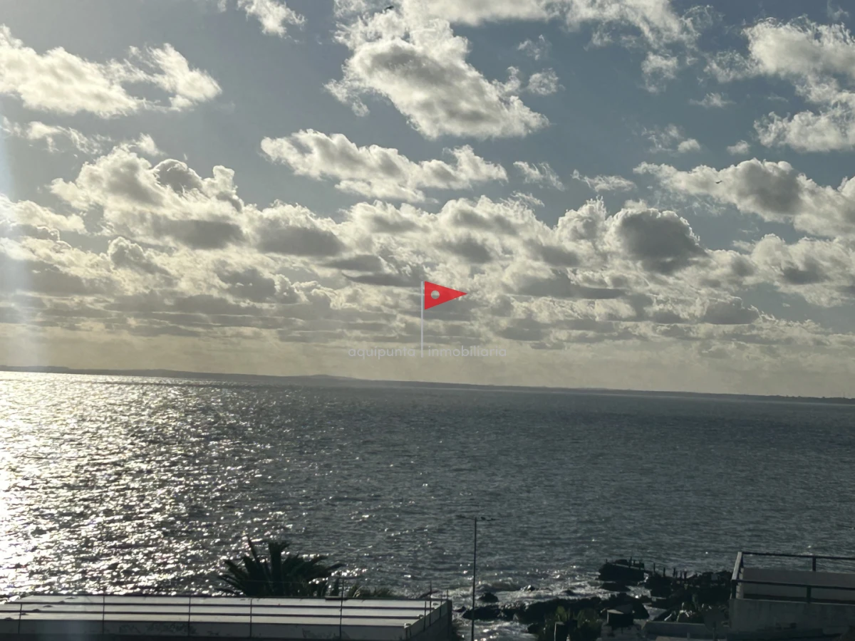 Casa ID.255 - Venta cabaña madera en Punta fría 2 dorm 2 baños excelente vista mar