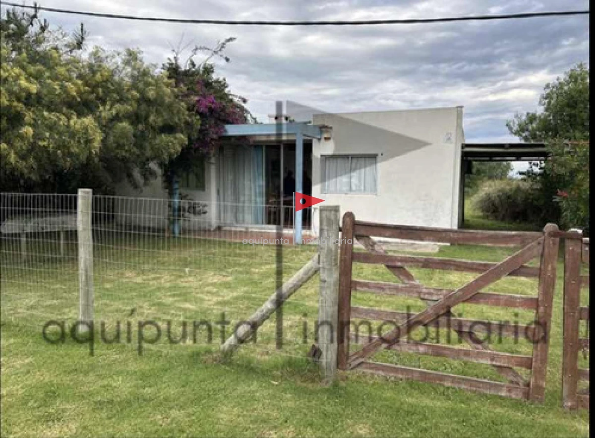 Casa ID.18 - Venta casa Punta Negra Piriapolis 3 dormitorios 2 baños