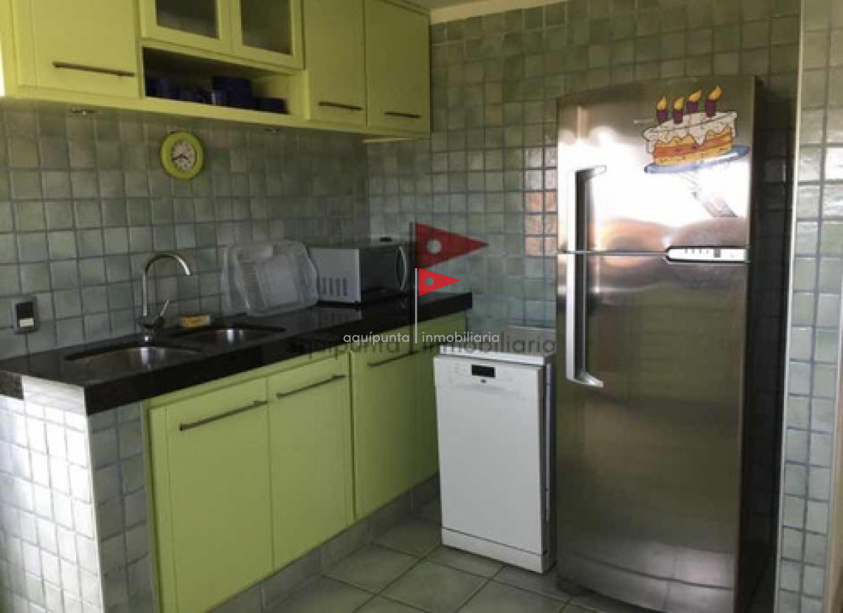 Casa ID.28 - Casa Alquiler 3 Dormitorios Punta Colorada