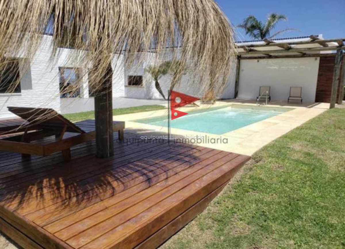Casa ID.3 - Casa Alquiler 3 Dormitorios Punta Colorada