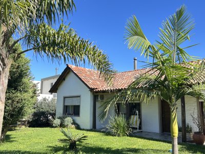 Venta casa en Punta Colorada terreno independiente 