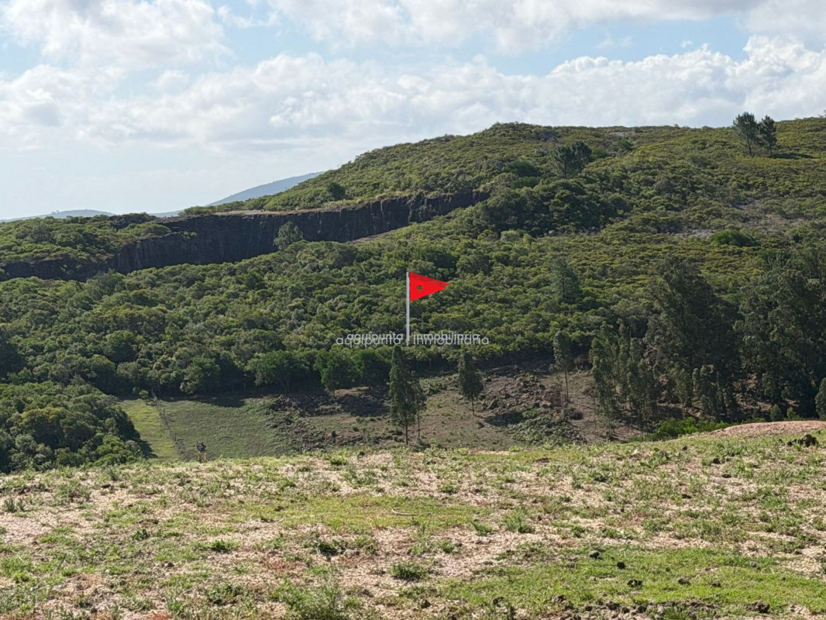 Chacra ID.128 - Chacra con tajamar y vista al mar Piriapolis (2)