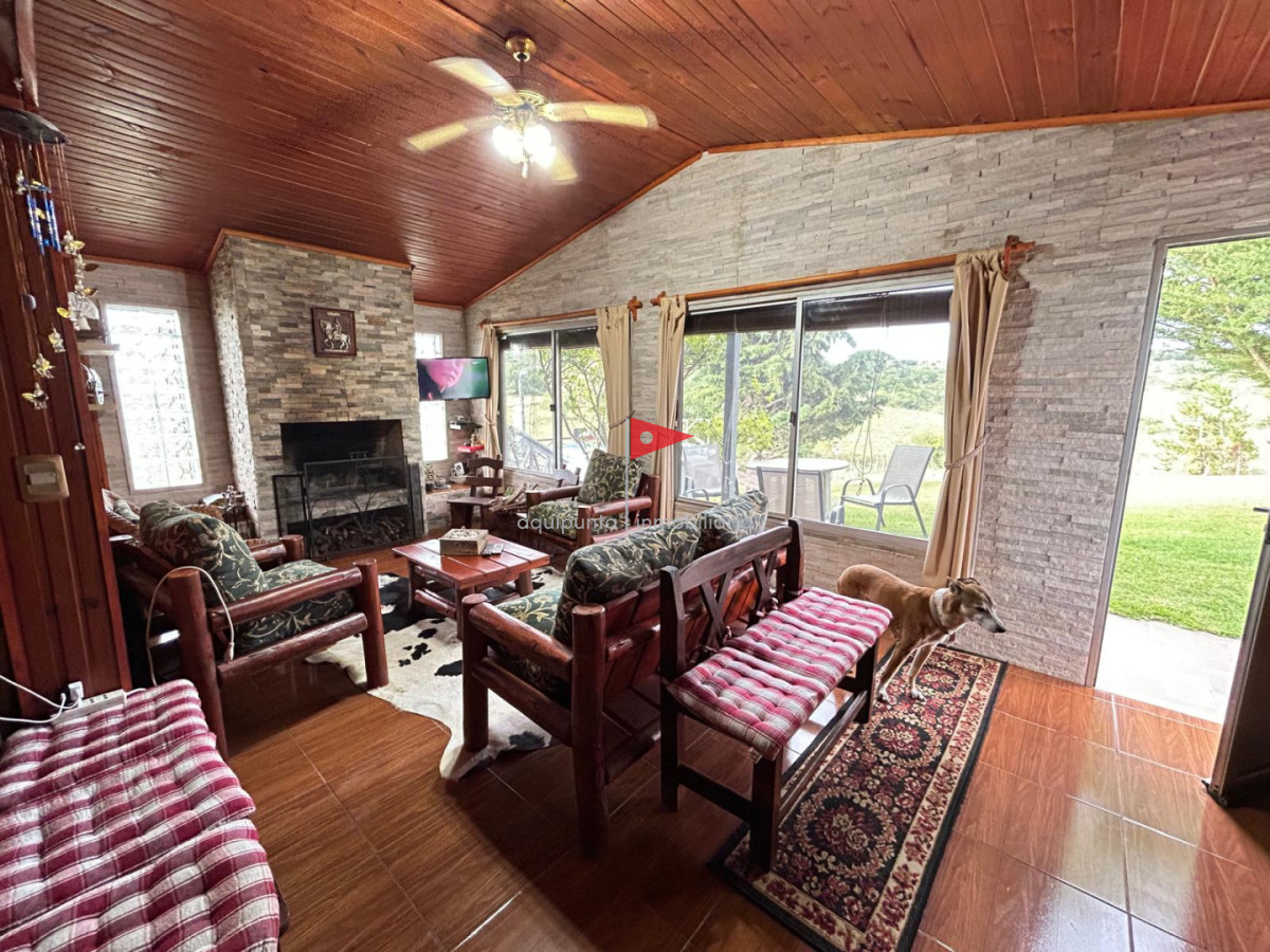 Chacra ID.279 - Venta hermosa Chacra Minas con casa y galpón 