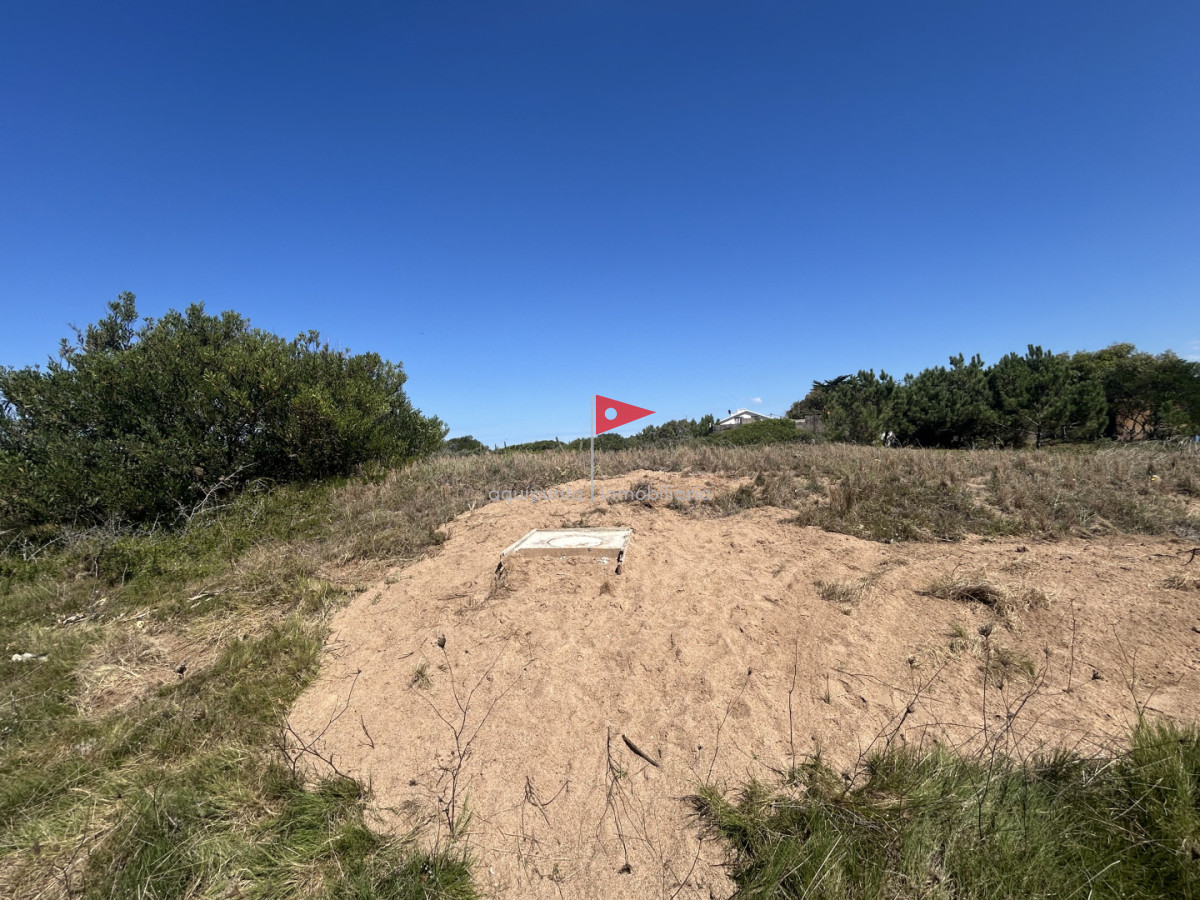 Terreno ID.236 - Venta terreno punta negra media cuadra playa