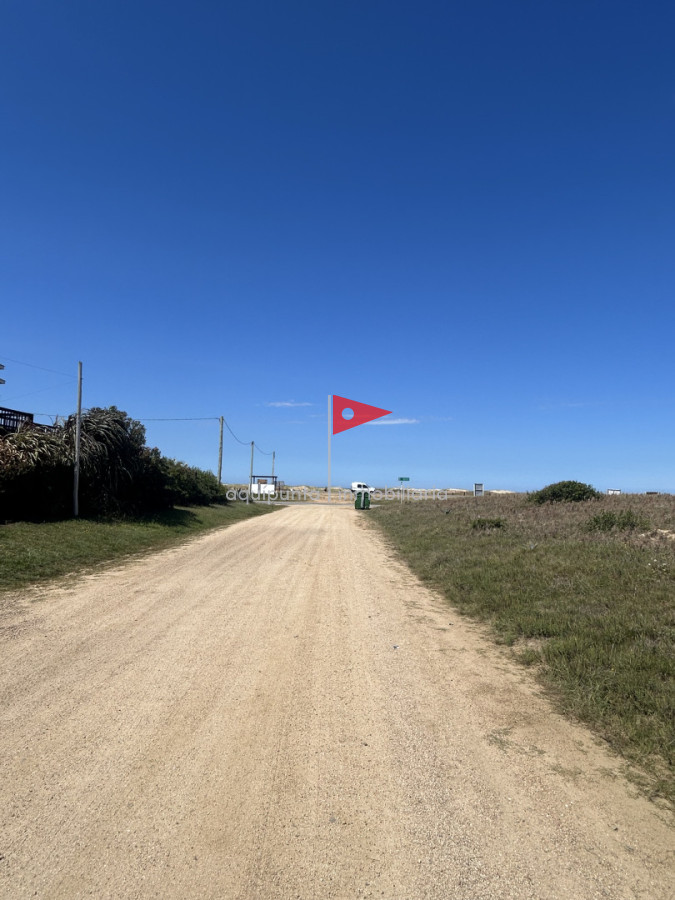 Terreno ID.236 - Venta terreno punta negra media cuadra playa