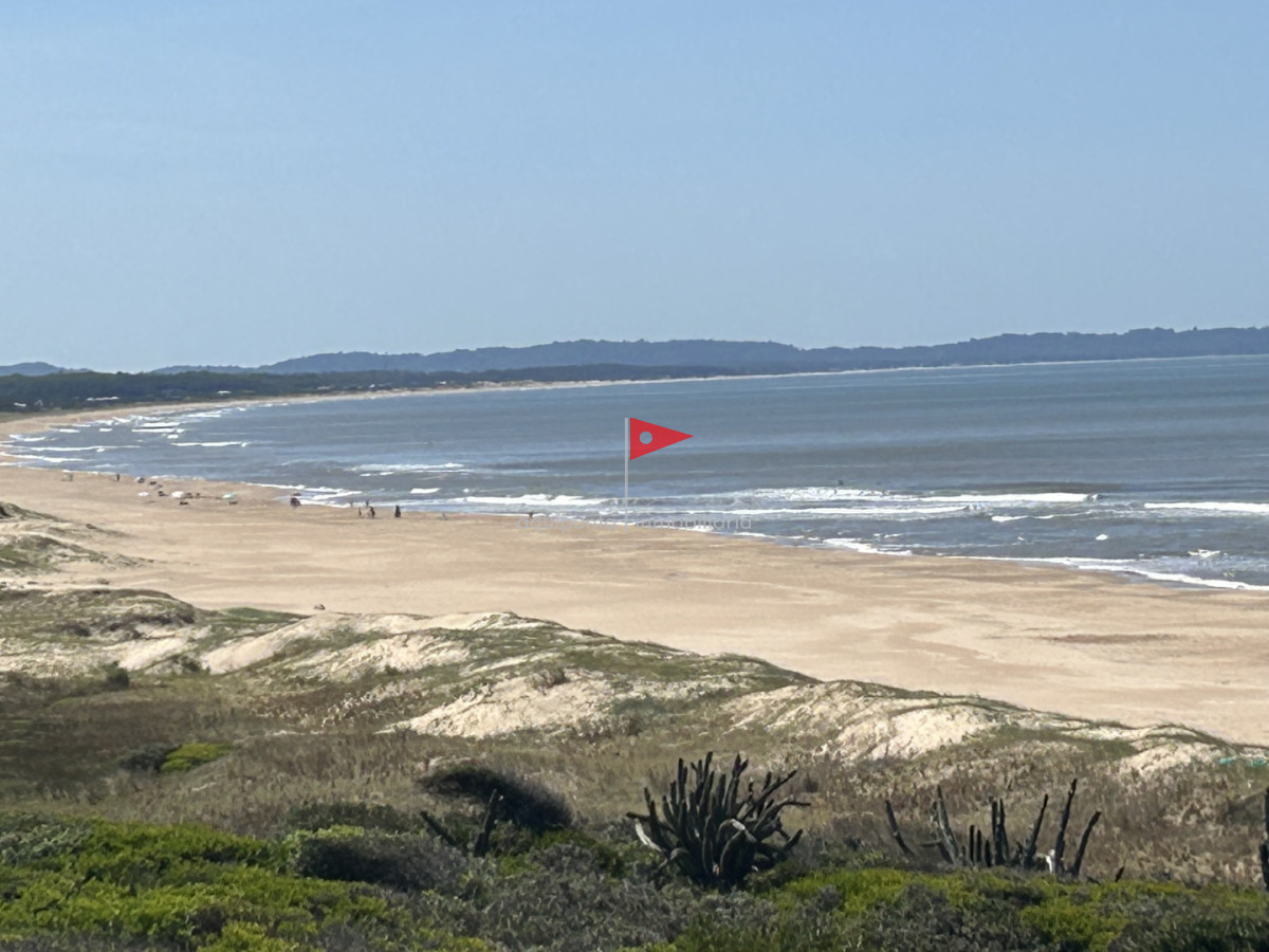Terreno ID.238 - Terreno en venta en Punta Negra a pasos del mar