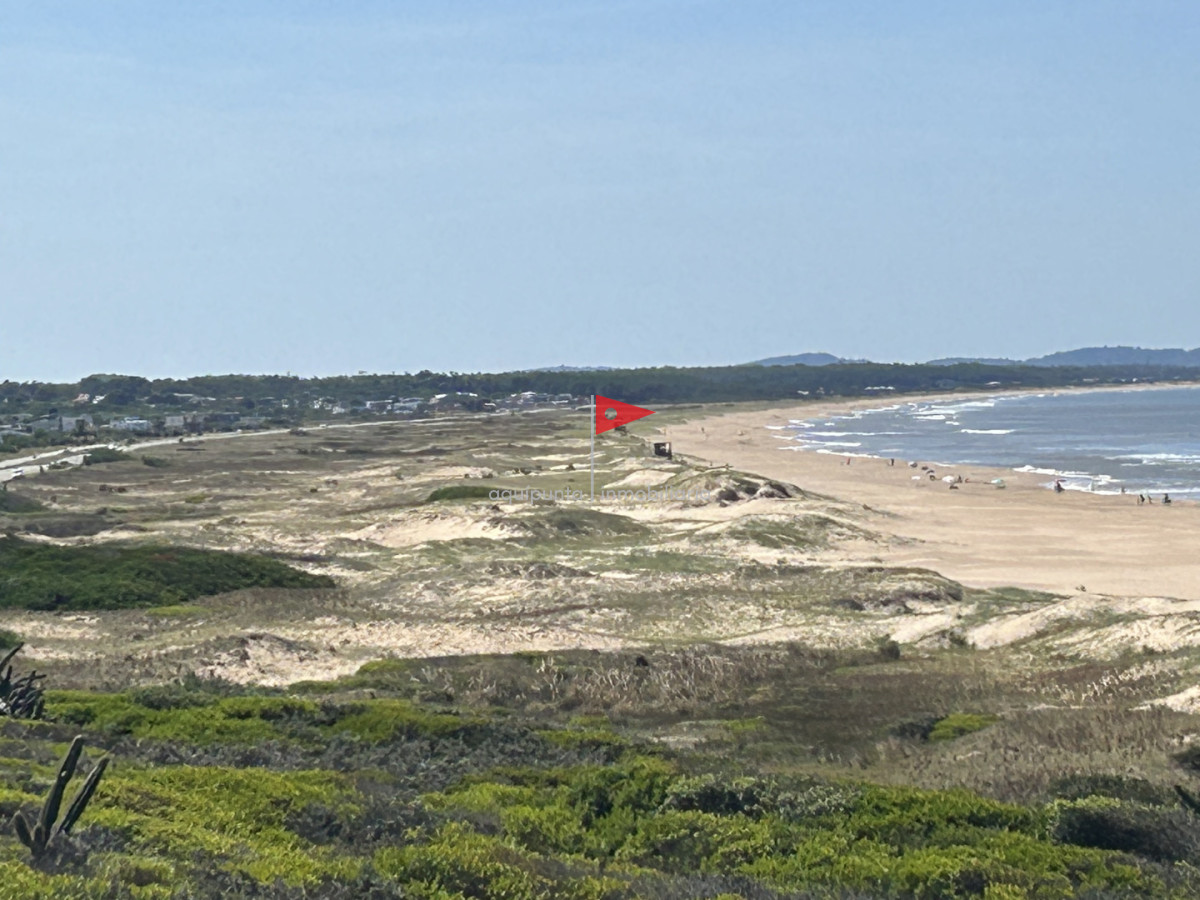 Terreno ID.236 - Venta terreno punta negra media cuadra playa