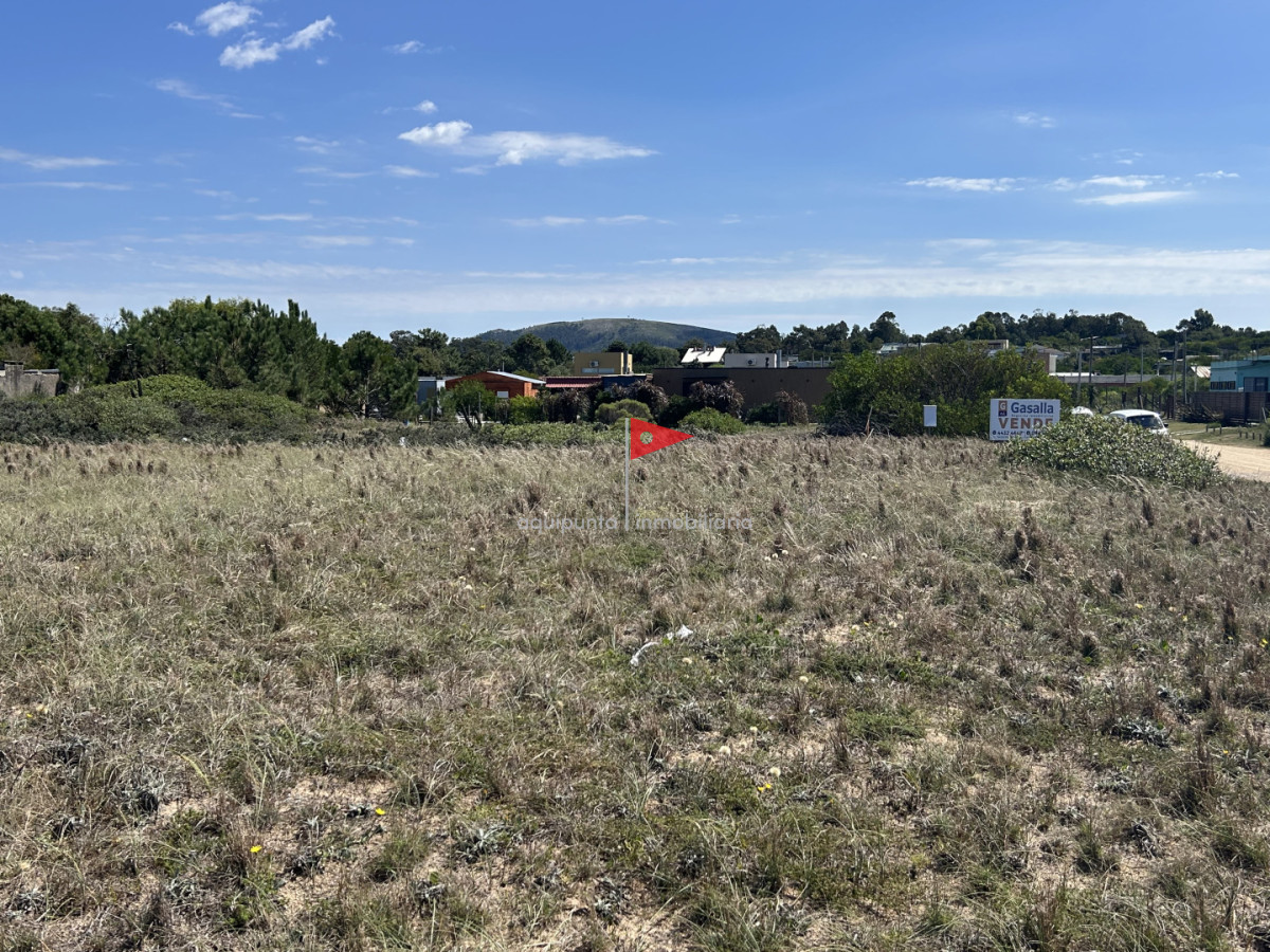 Terreno ID.235 - Venta terreno esquina punta Negra frente al mar