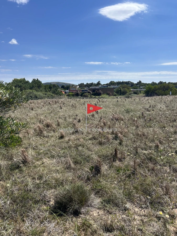 Terreno ID.235 - Venta terreno esquina punta Negra frente al mar