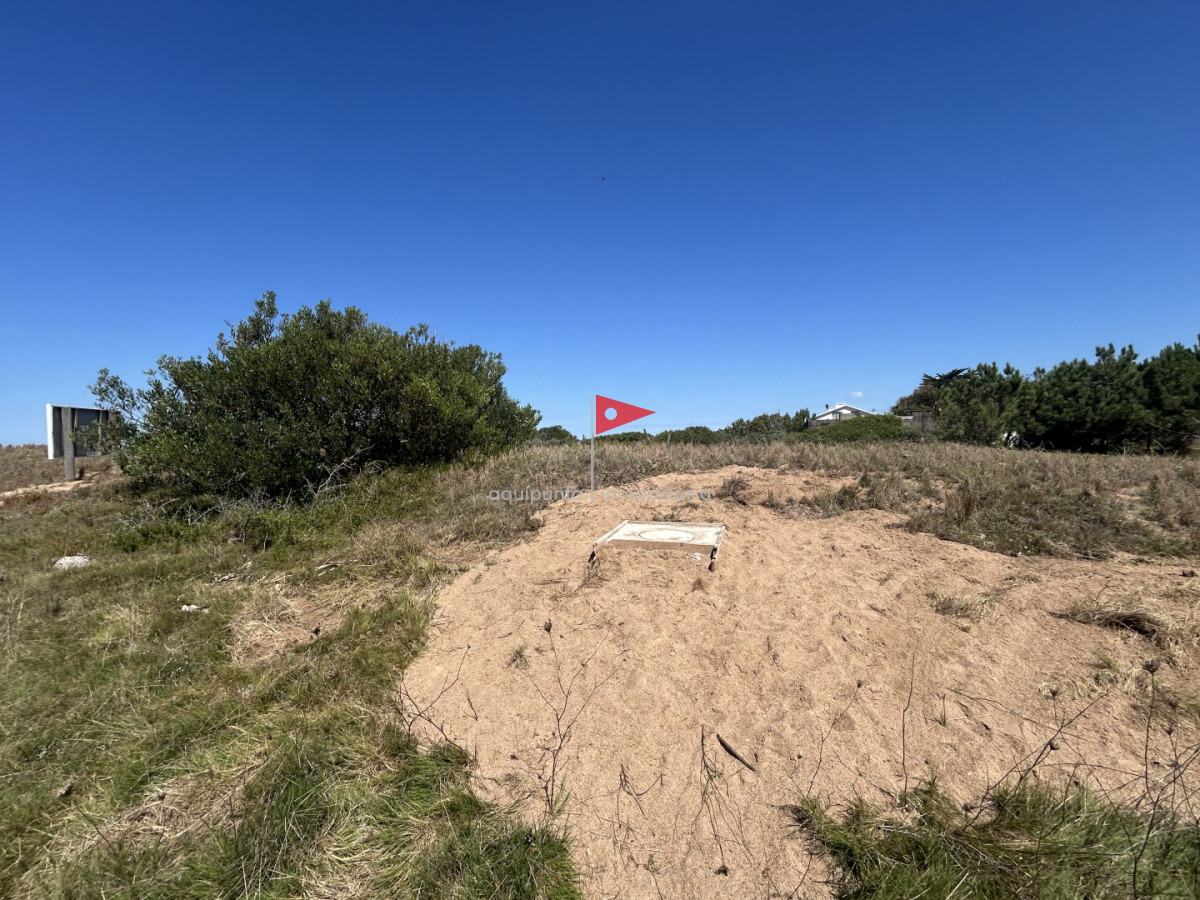 Terreno ID.236 - Venta terreno punta negra media cuadra playa