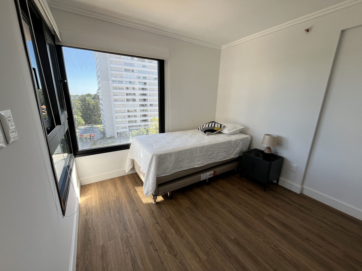 Apartamento ID.684 - Apartamento 3 dormitorios, 2 baños. En SeaGarden