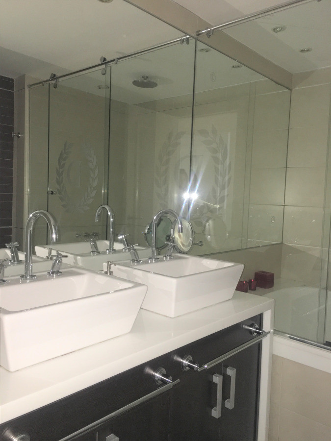 Apartamento ID.196 - Hermoso Apartamento 3 suites y dep. Primera linea de mar, Imperiale II, Punta del Este