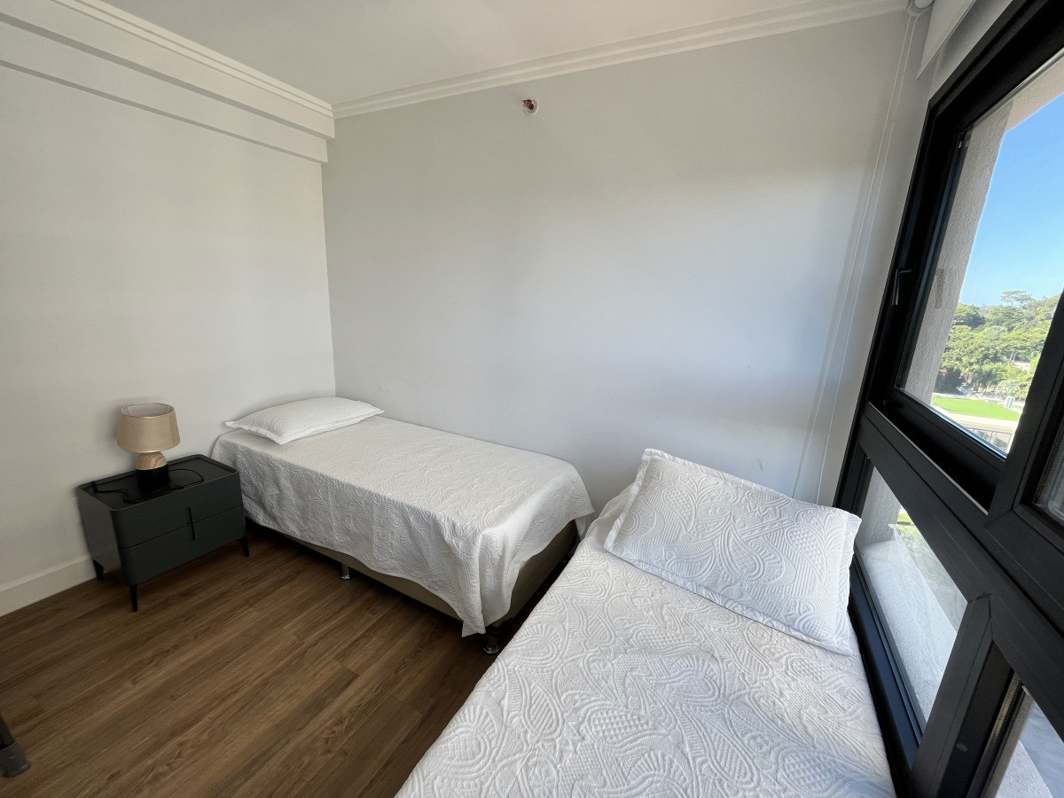 Apartamento ID.684 - Apartamento 3 dormitorios, 2 baños. En SeaGarden