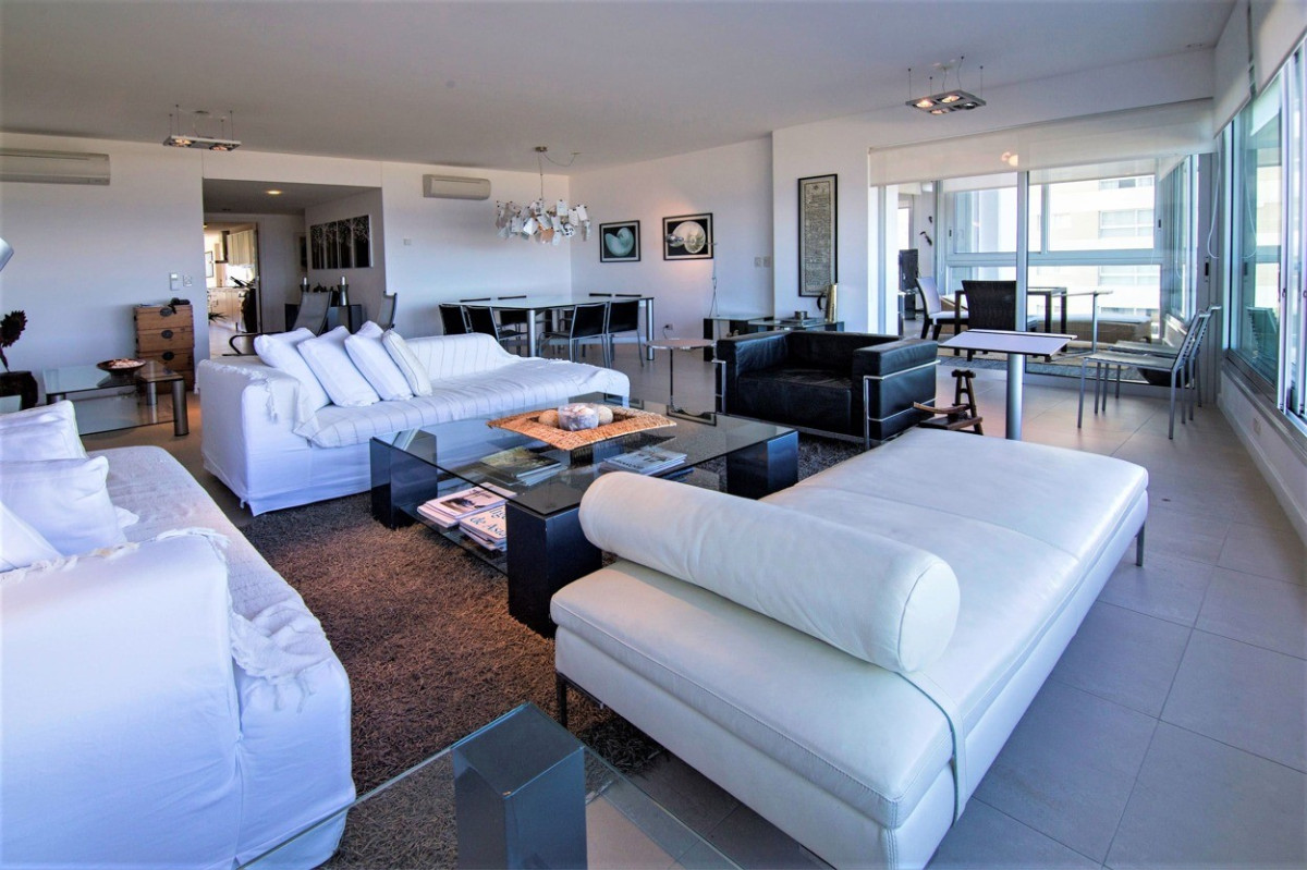 Apartamento ID.143 - Espectacular Apartamento, 3 Dormitorios y Dep. Le Parc II