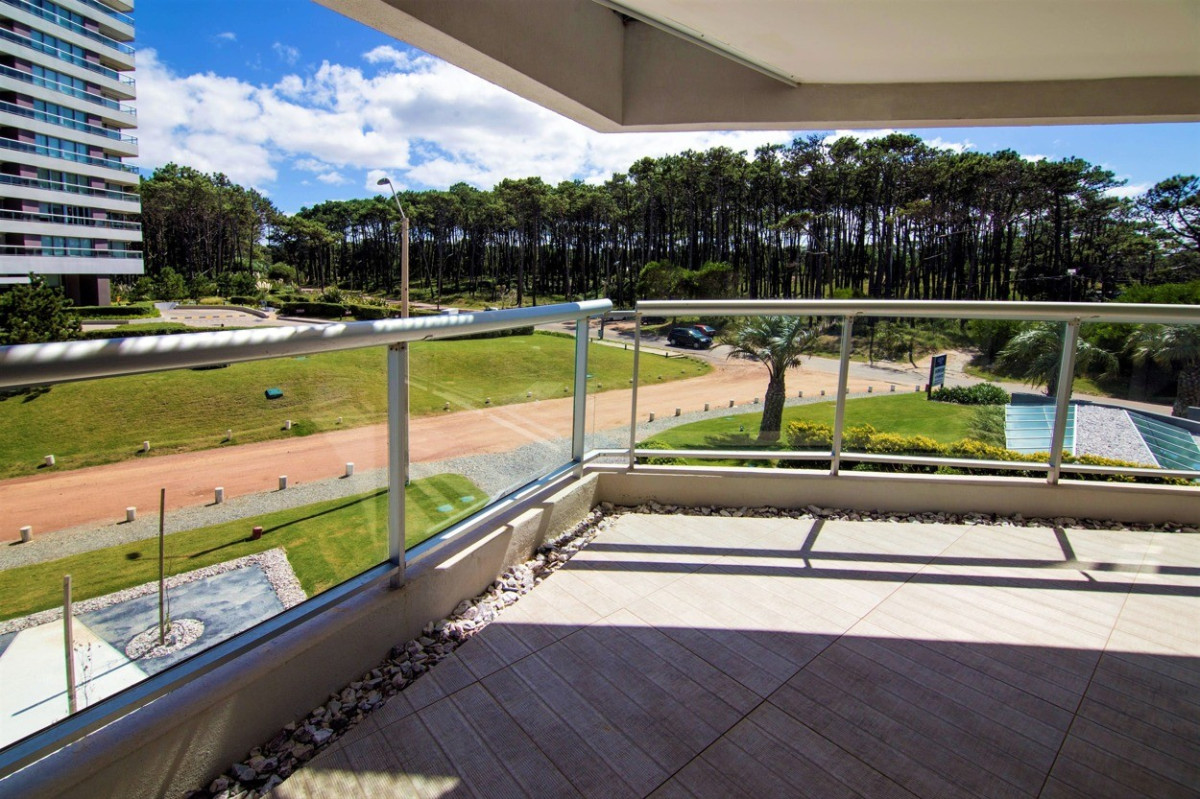 Apartamento ID.147 - Deluxe 2 dormitorios y dep. Look Brava