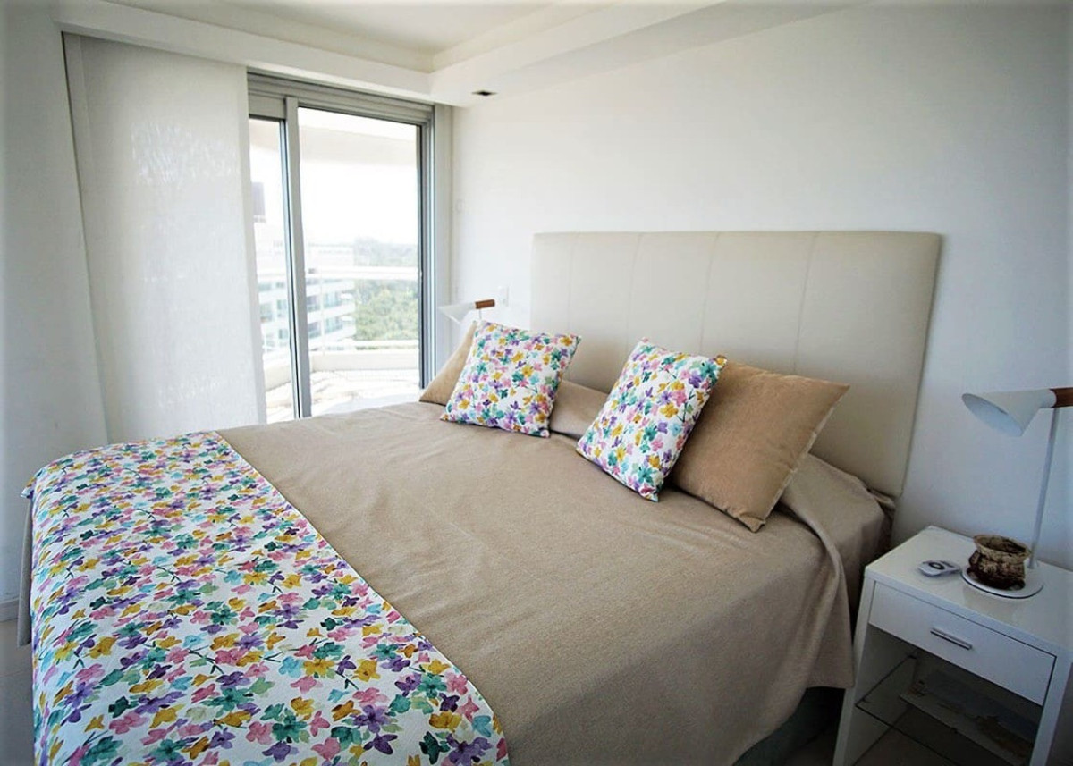 Apartamento ID.166 - Moderno Apto 2 Suites y Dep. Look Brava