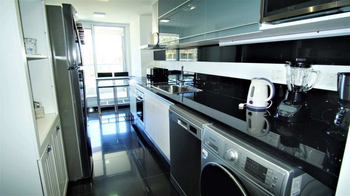 Apartamento ID.188 - Espectacular Apartamento, 2 Suites y Dep.. Look Brava.