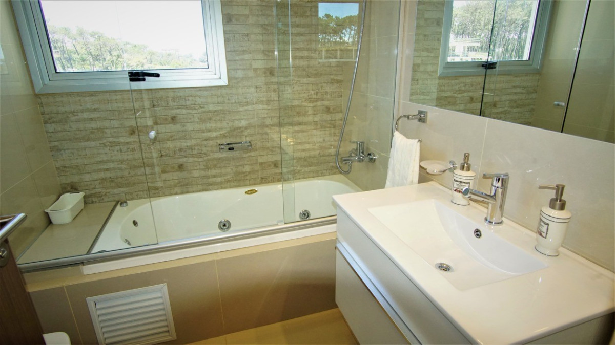 Apartamento ID.188 - Espectacular Apartamento, 2 Suites y Dep.. Look Brava.