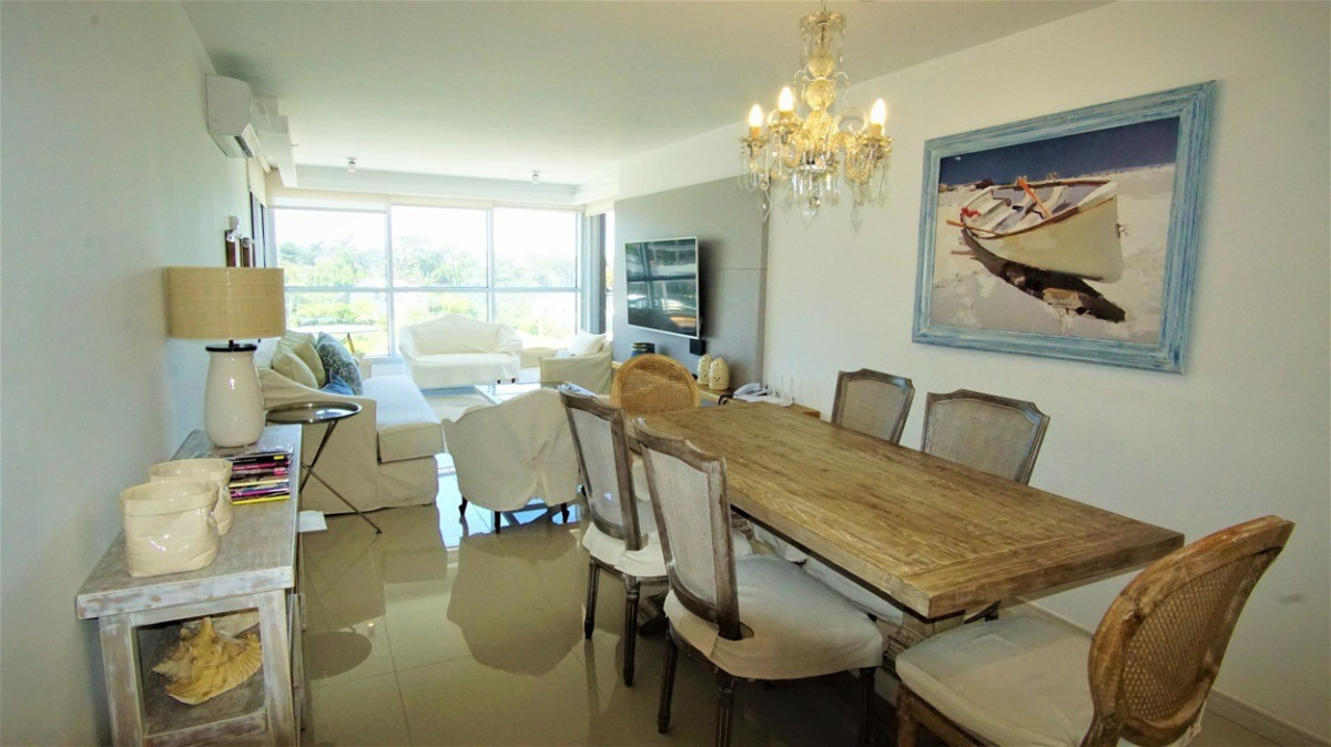 Apartamento ID.188 - Espectacular Apartamento, 2 Suites y Dep.. Look Brava.