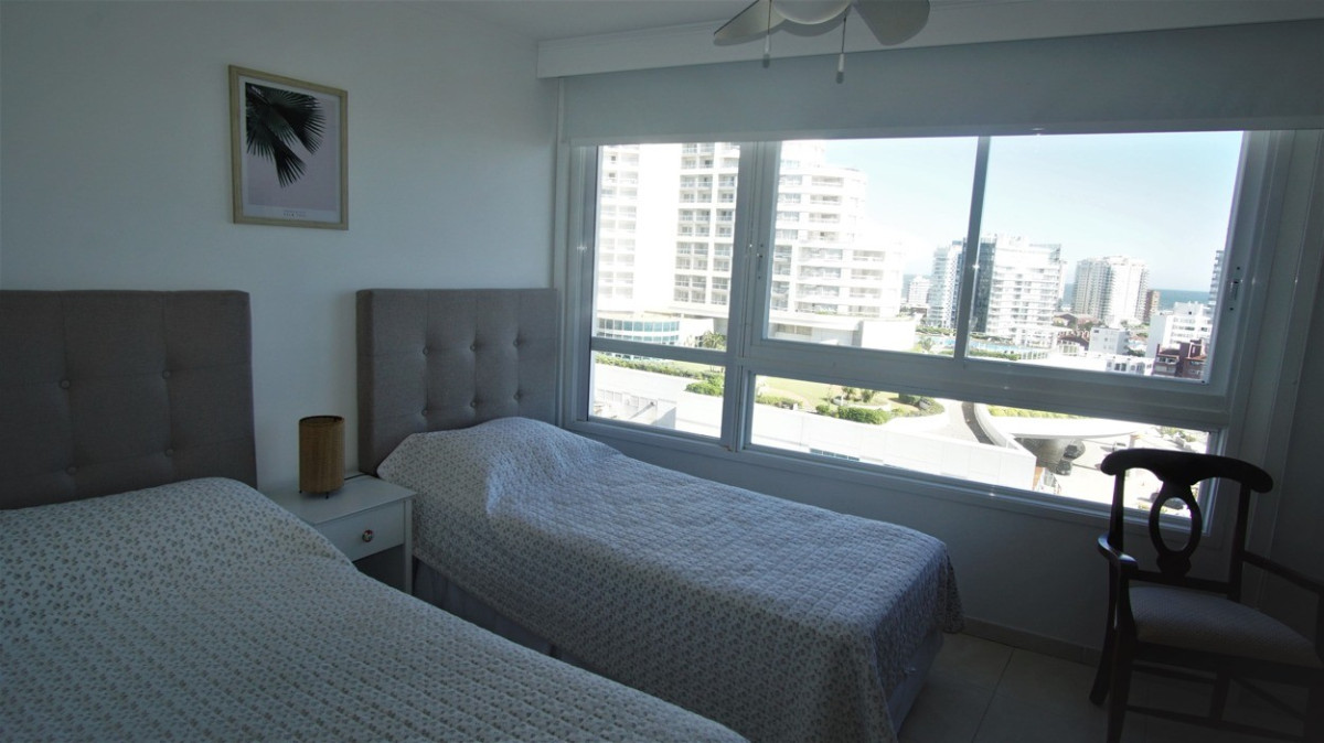 Apartamento ID.201 - Espectacular Apartamento 3 Dormitorios y Dep. Millenium Tower., Punta del Este