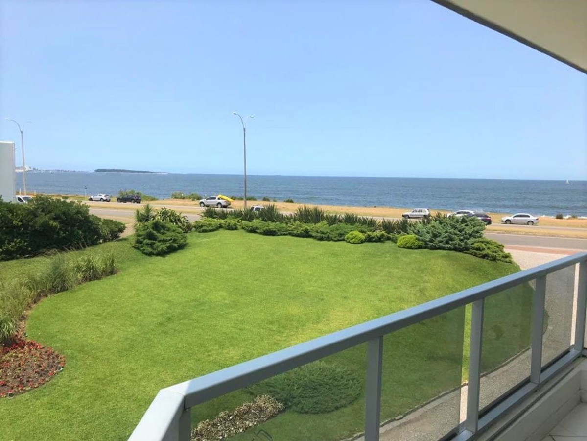 Apartamento ID.208 - Hermoso 3 Dormitorios/Tauro y Libra