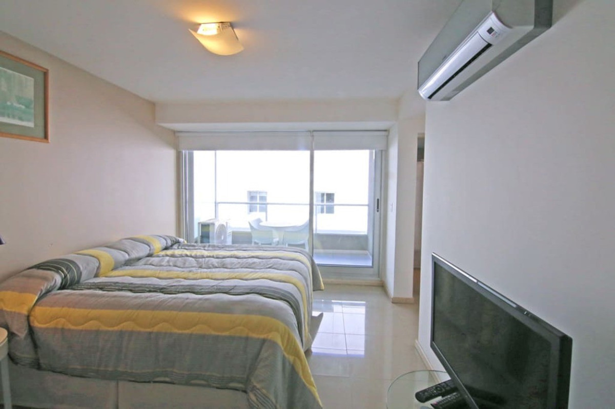 Apartamento ID.216 - Cómodo Monoambiente, Gala Puerto, Punta del Este