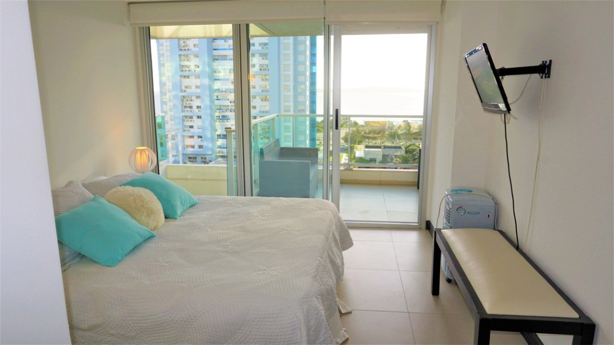 Apartamento ID.228 - Hermoso Apto 2 Dorm. Gala Tower, Punta del Este