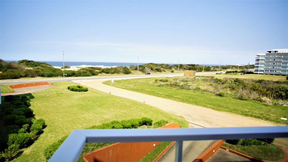 Apartamento ID.231 - Excelente Apto de 4 Dormitorios, Aguas Azules