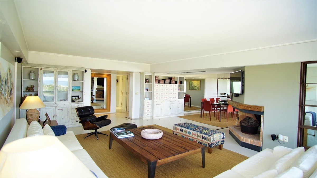 Apartamento ID.231 - Excelente Apto de 4 Dormitorios, Aguas Azules