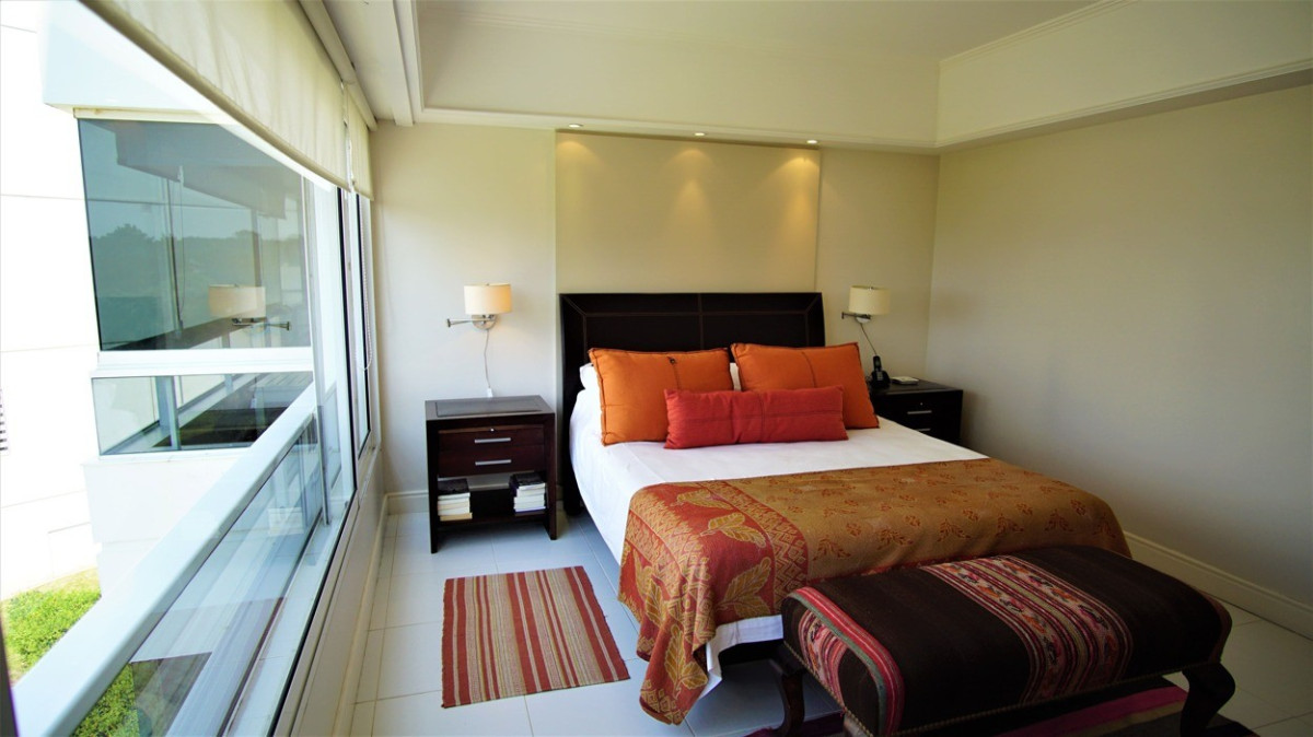 Apartamento ID.231 - Excelente Apto de 4 Dormitorios, Aguas Azules