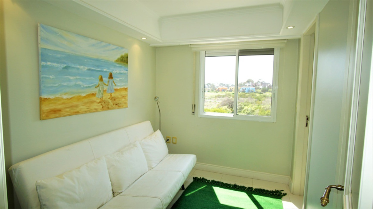 Apartamento ID.231 - Excelente Apto de 4 Dormitorios, Aguas Azules