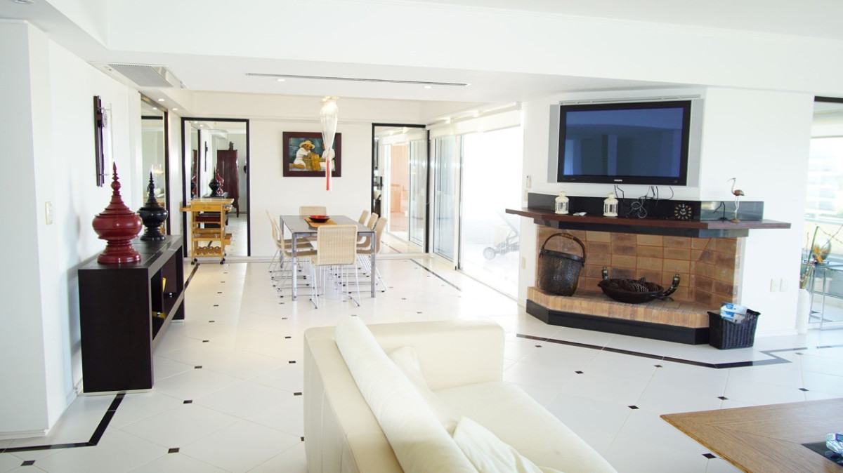 Apartamento ID.232 - Espléndido Apto de 3 Suites y dep. Aguas Azules