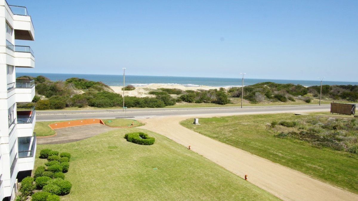 Apartamento ID.232 - Espléndido Apto de 3 Suites y dep. Aguas Azules