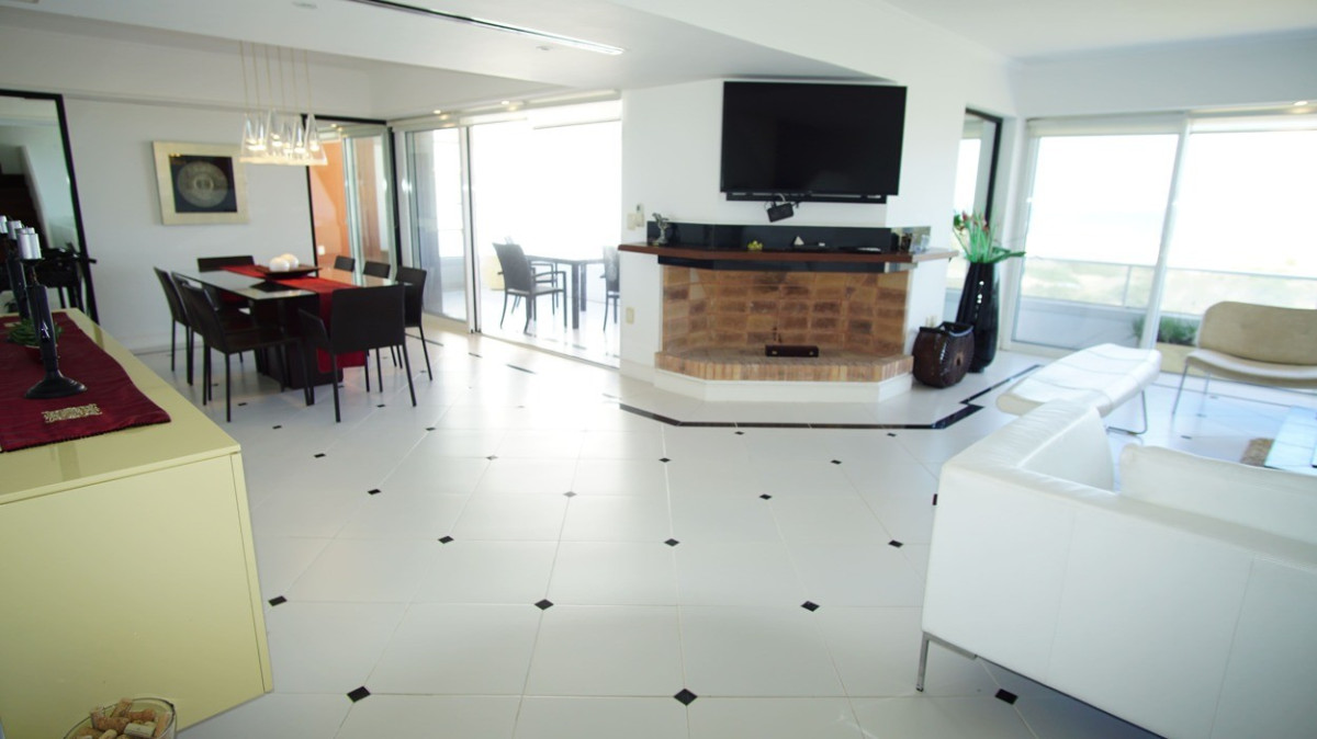 Apartamento ID.233 - Espectacular Penthouse de 4 Suites, Aguas Azules