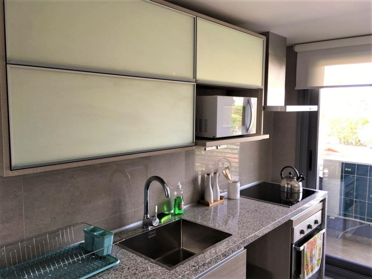 Apartamento ID.236 - Hermoso Apartamento, 2 Dormitorios. Alexander Boulevard.