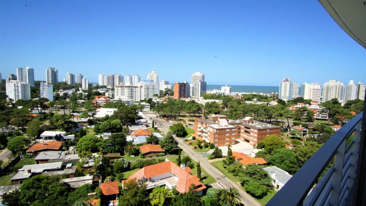 Apartamento ID.239 - Excelente Apartamento, 2 Dormitorios, Alexander Boulevard