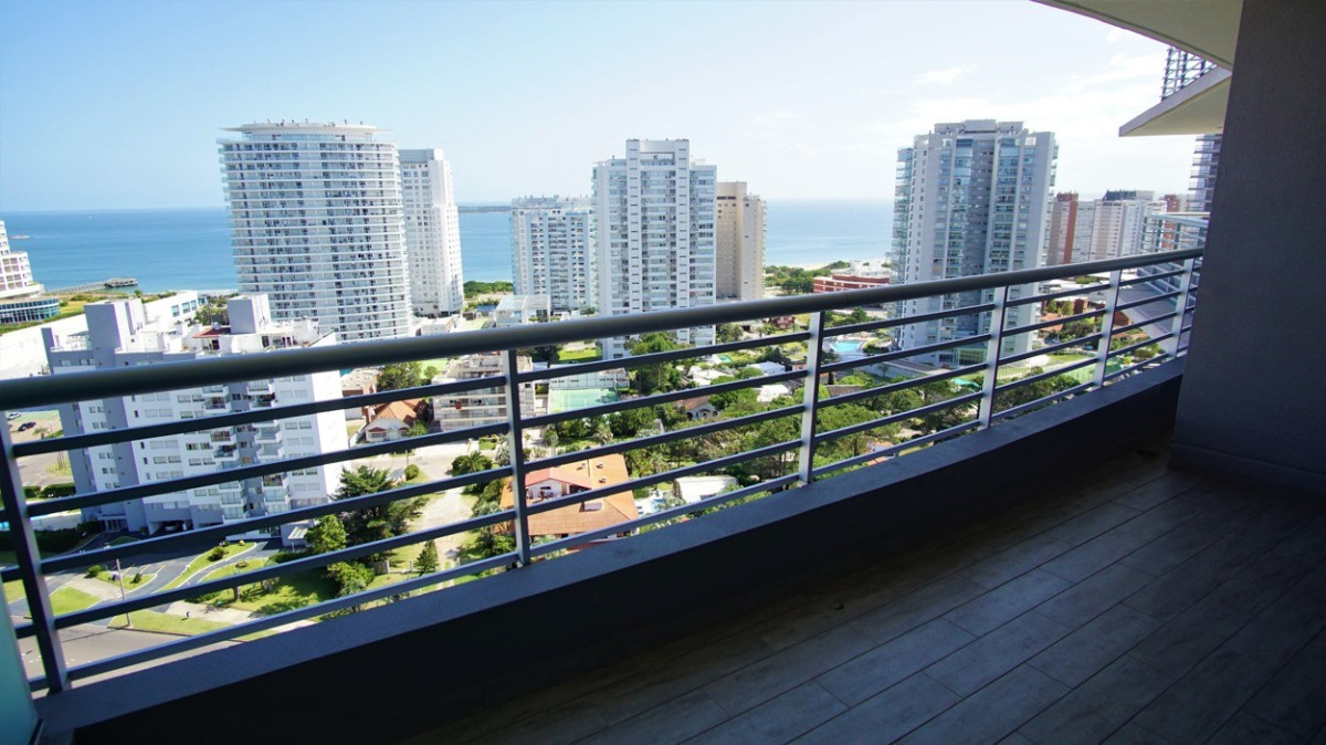 Apartamento ID.241 - Apartamento en Piso Alto, A Estrenar, 2 Dormitorios, Alexander Boulevard.