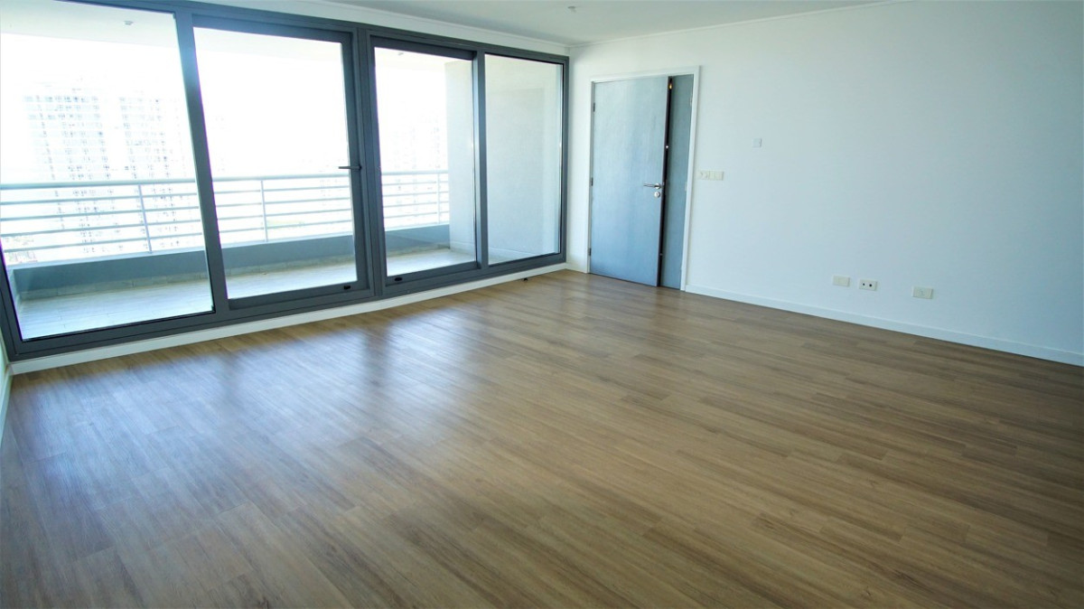Apartamento ID.241 - Apartamento en Piso Alto, A Estrenar, 2 Dormitorios, Alexander Boulevard.
